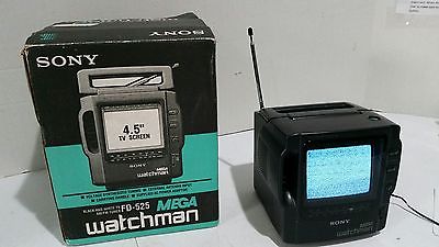 Sony-FD-525-Mega-Watchman-TV-AM-FM-Radio-Vintage